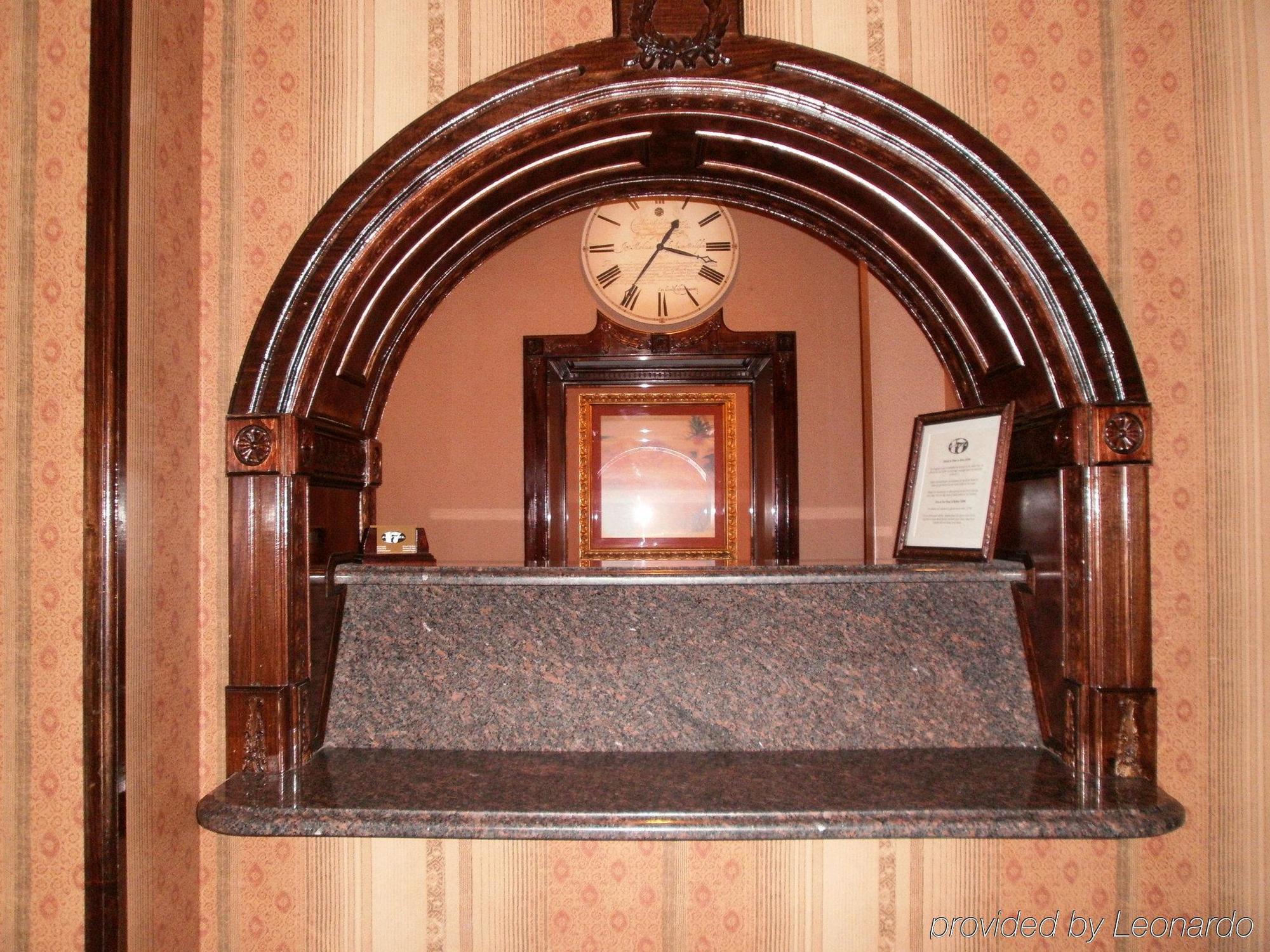 17 - Extended Hotel